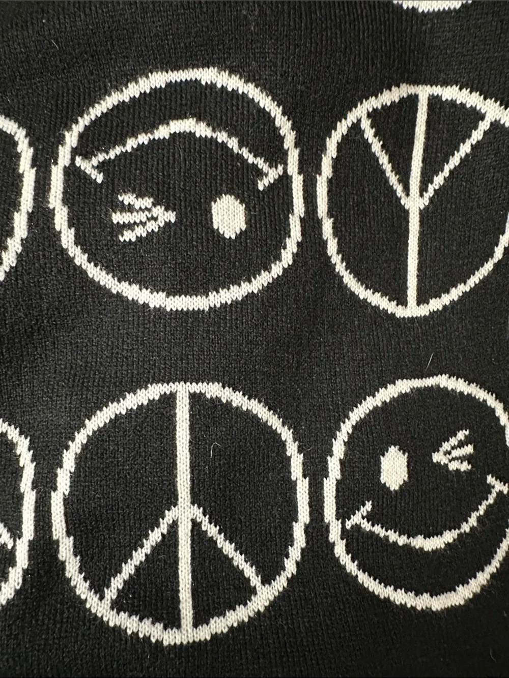 Joe Boxer Black and White EMOJI FACES Reversible Winter Scarf  Unisex